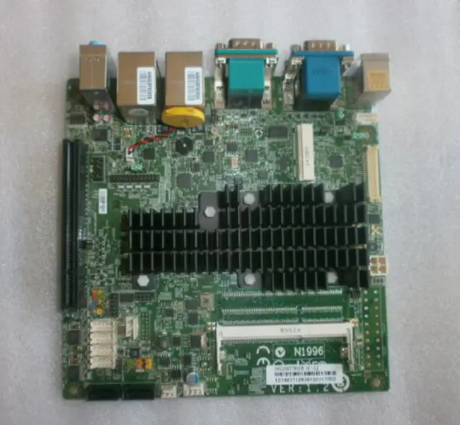 AXIOMTEK SYS76877VGGA-DC-GJ MS-9893 VER:1.2 Základní deska pro průmyslová řídicí zařízení
