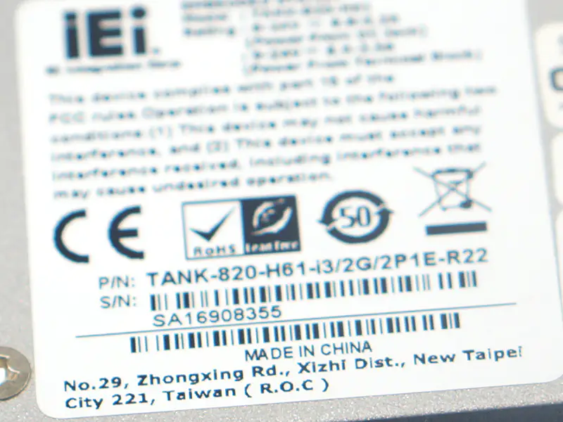 Průmyslový počítač IEI TANK-820-H61