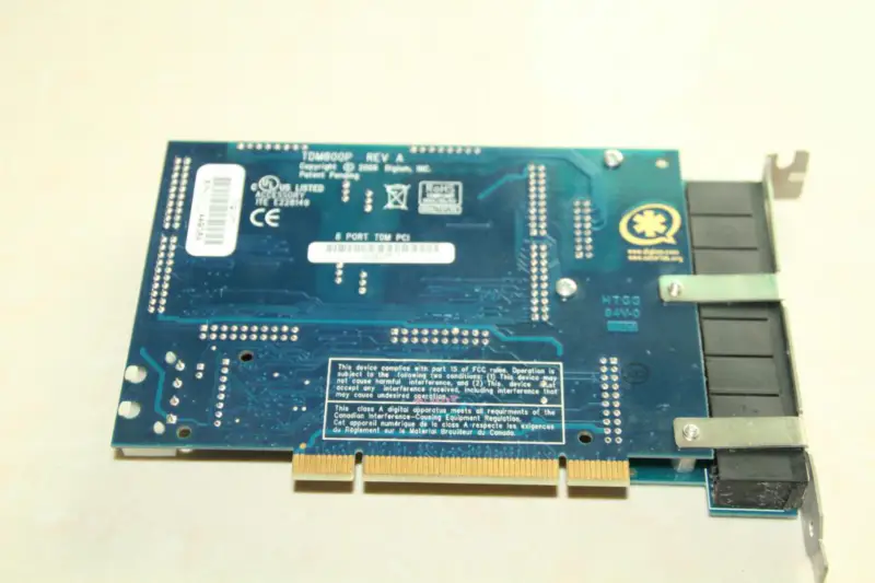 Analogová karta Asterisk TDM800 s portem FXO+FXS Hlasová karta s 2 x čtyřnásobným modulem