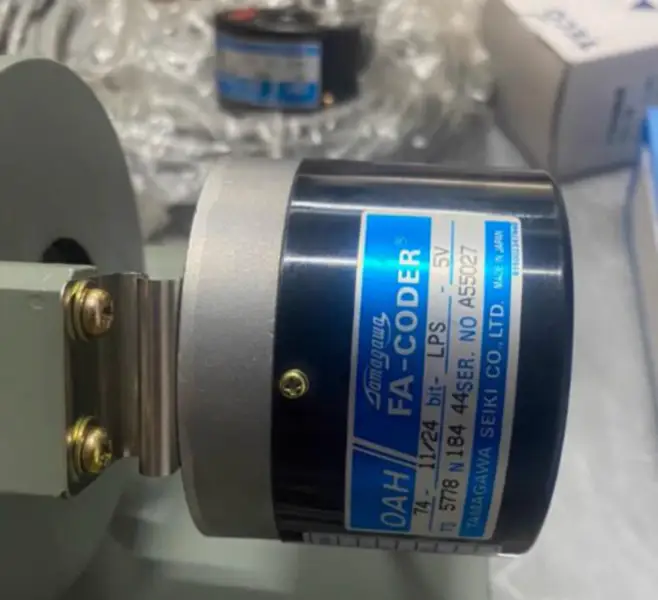 Kódovací zařízení TAMAGAWA TS5778N184/TS5778N182