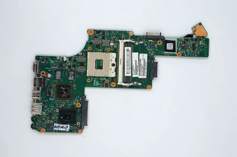 Toshiba Satellite L630 L635 Základní deska (Dedikovaná grafická karta )