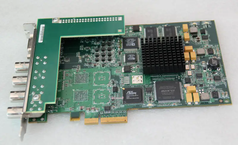 MATROX V10 Y7231-03 VI07IAOA/F* PCIE DAQ karta
