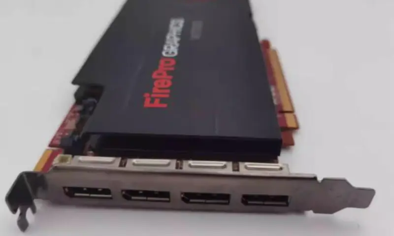 Grafická karta AMD W7000 4G 3D 4K 4DP 4 obrazovky