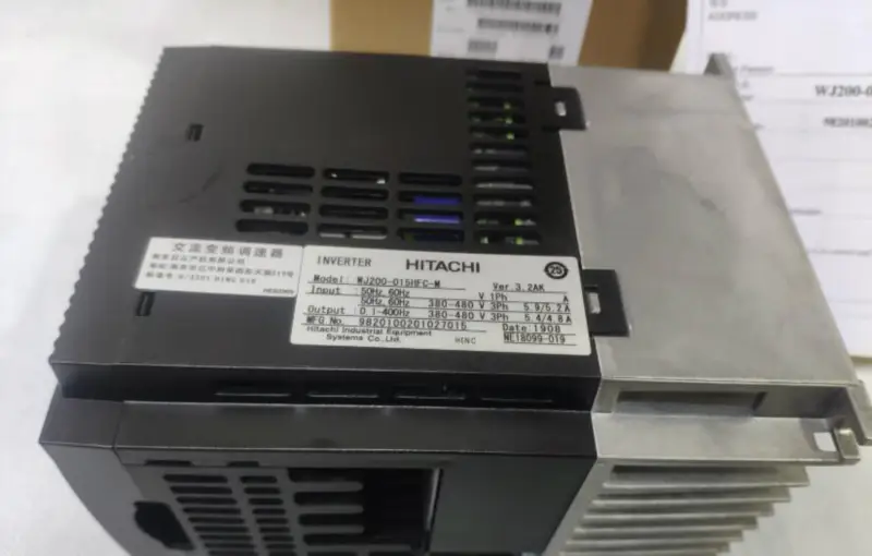 MĚNIČ HITACHI WJ200-015HFC-M 1,5KW NOVÝ