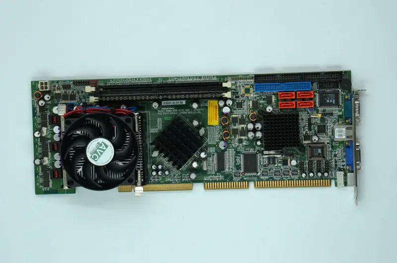 Průmyslová základní deska IEI WSB-9150-R10 s CPU RAM a ventilátorem