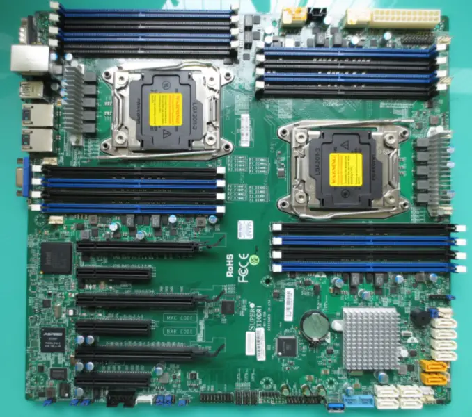 Serverová základní deska Supermicro X10DRI