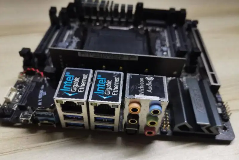 Základní deska ASRock X299E-ITX/ac LGA 2066 DDR4