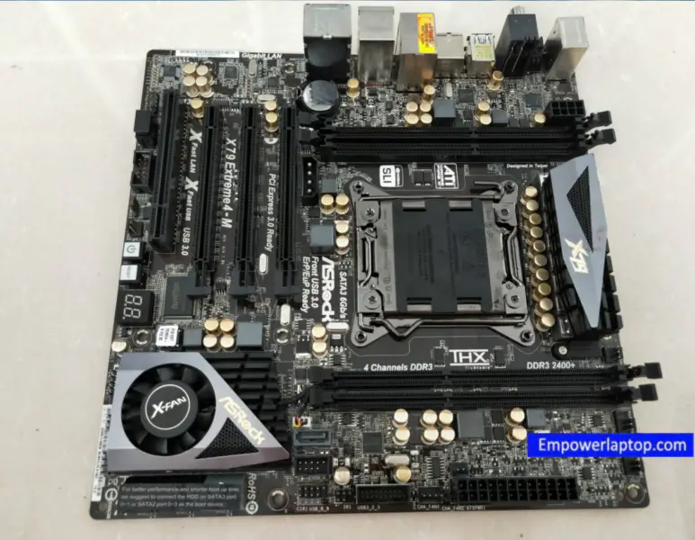 Základní deska Asrock X79 Extreme4-M