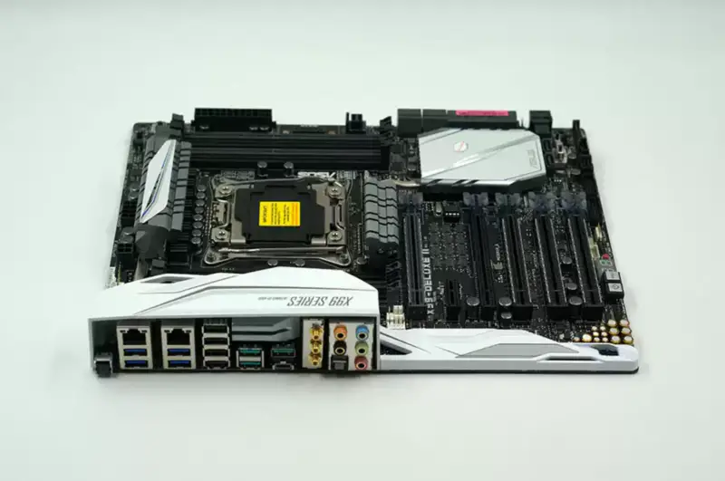 Asus X99-DELUXE II Základní deska pro stolní počítače X99 Socket LGA 2011-V3 i7 X DDR4 128G ATX UEFI BIOS