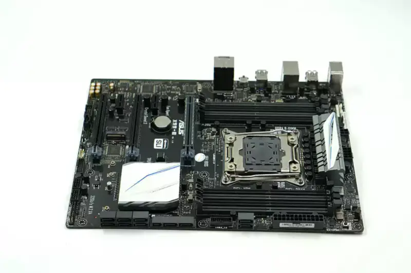 Základní deska Asus X99-E