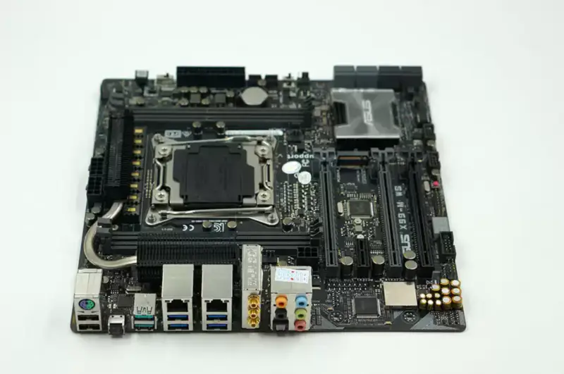 Asus X99-M WS Základní deska pro stolní počítače X99 Socket LGA 2011-V3 i7 X DDR4 128G M-ATX UEFI BIOS