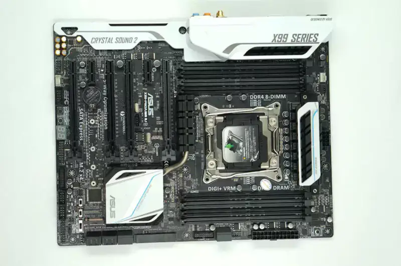 Základní deska ASUS X99-PRO/USB3.1 pro stolní počítače