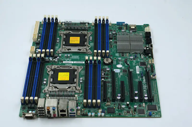 Základní deska Supermicro X9DAI