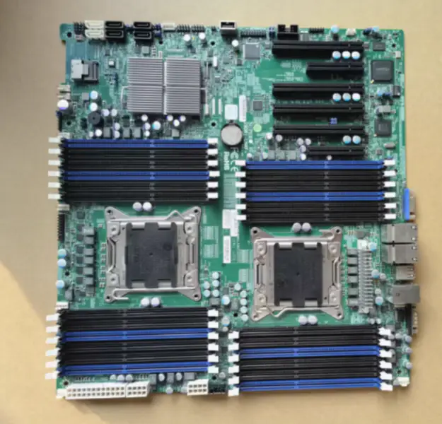 Základní deska Supermicro X9DRI-LN4F