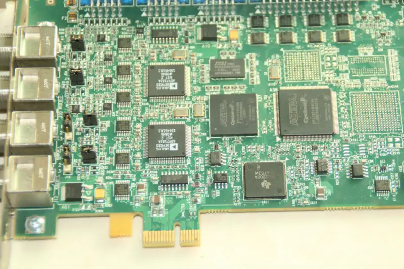 Karta pro snímání obrazu MATROX Morphis Y7272-01 MOR2VDE