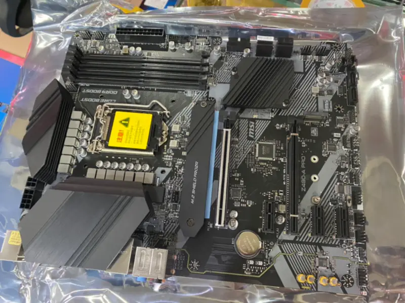 Základní deska MSI Z490-A PRO LGA 1200 Intel Z490 PCI-E 3.0 M.2 DDR4 128GB ATX