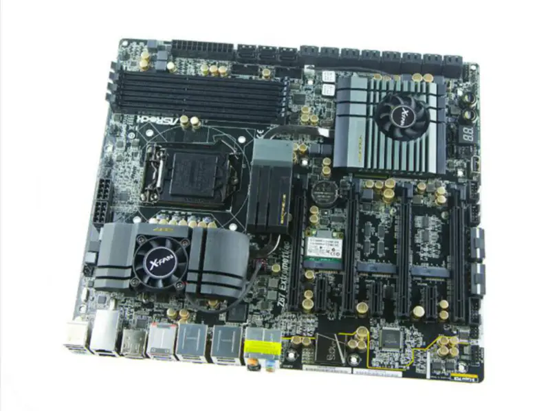 Základní deska Asrock Z87 Extreme11/ac 22×Sata 12Gbps SAS