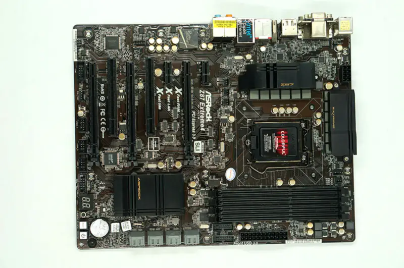 Základní deska ASROCK Z87 Extreme 4 LGA1150 DDR3 32G ATX