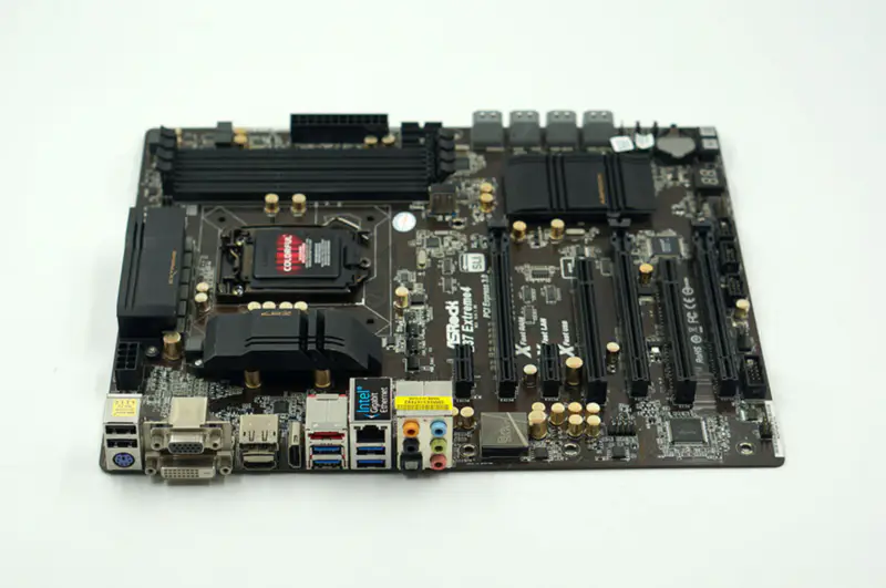 Základní deska ASROCK Z87 Extreme 4 LGA1150 DDR3 32G ATX