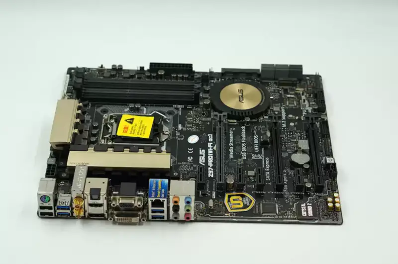 Základní deska Asus Z97-PRO (Wi-Fi ac) Z97 LGA1150 ATX