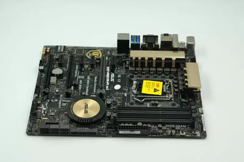 Základní deska Asus Z97-PRO (Wi-Fi ac) Z97 LGA1150 ATX