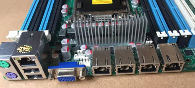 Asus Z9PE-D16 Serverová základní deska Dual X79 C602 Chipset LGA 2011