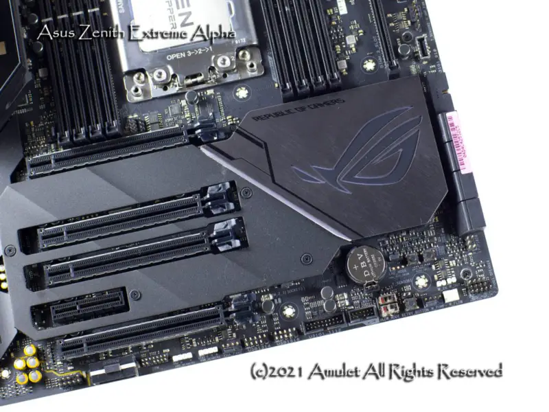Základní deska Asus ZENITH EXTREME ALPHA X399 DDR4 128G E-ATX