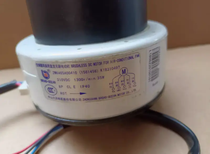 Motor ventilátoru stejnosměrného proudu klimatizace Haier ZWK465A00410 DC310 35W 1300r/min 1561456