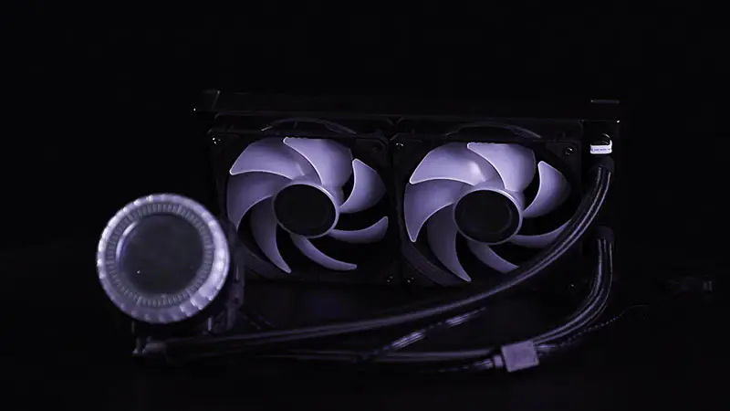 Hliníkový chladič pro termoelektrické chlazení s ventilátorem