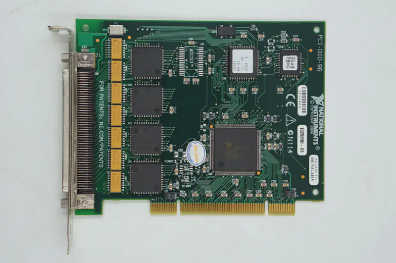 NI PCI-DIO-96 96bitová paralelní digitální I/O karta PCI Board