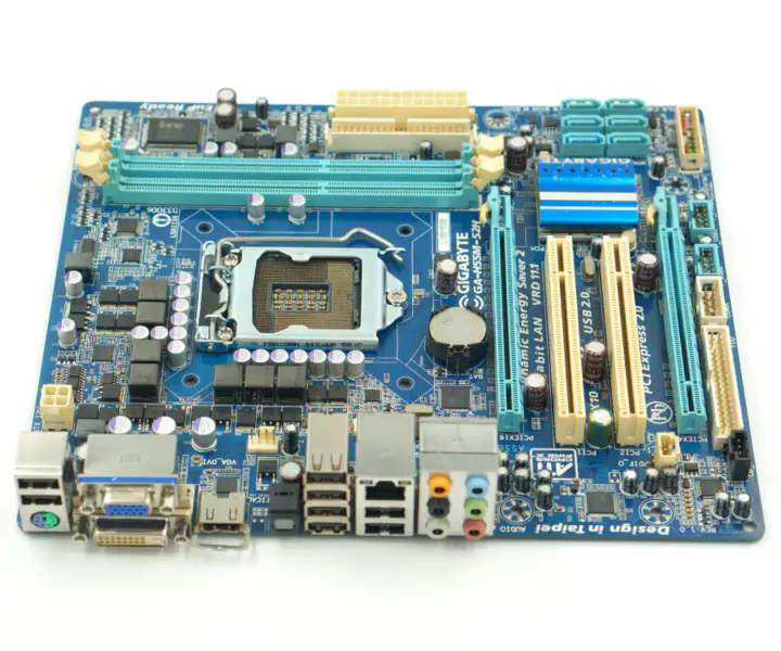 Základní deska Gigabyte GA-H55M-S2H LGA1156 8GB CPU