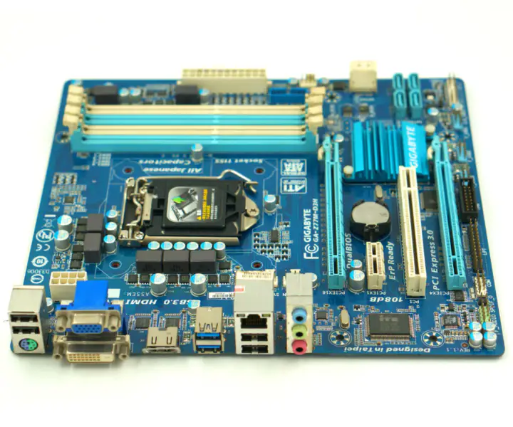 Základní deska Gigabyte GA-Z77M-D3H Z77M-D3H LGA1155 Micro-ATX