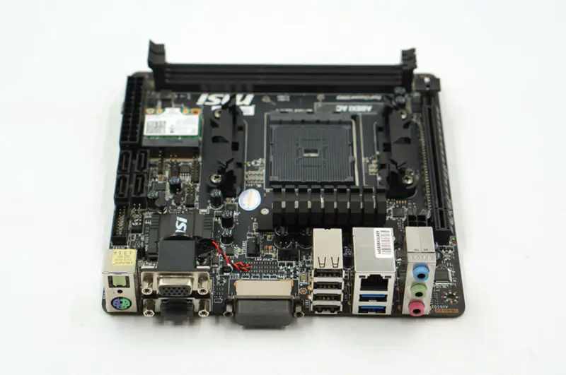 Základní deska MSI A88XI AC A88X FM2+ Mini-ITX