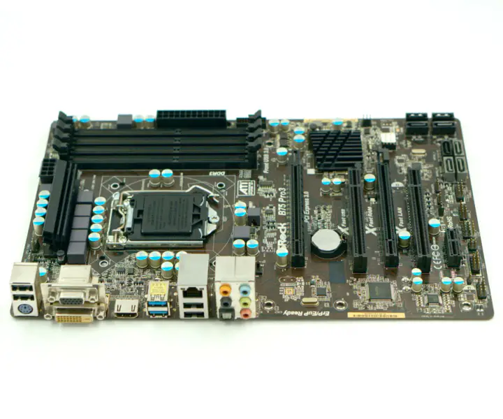Základní deska Asrock B75 PRO3 pro platformu LGA1155 s pevným diskem