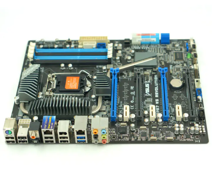 Základní deska Asus P8P67 WS REVOLUTION P67 LGA1155 ATX