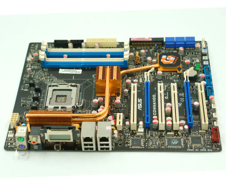 Základní deska Asus Commando P965 LGA 775 ATX