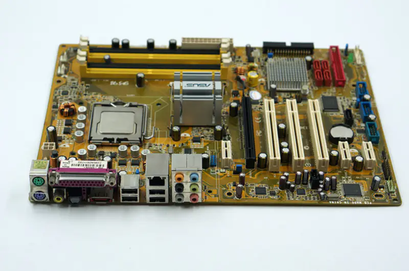 Základní deska Asus P5B P965 LGA 775 ATX