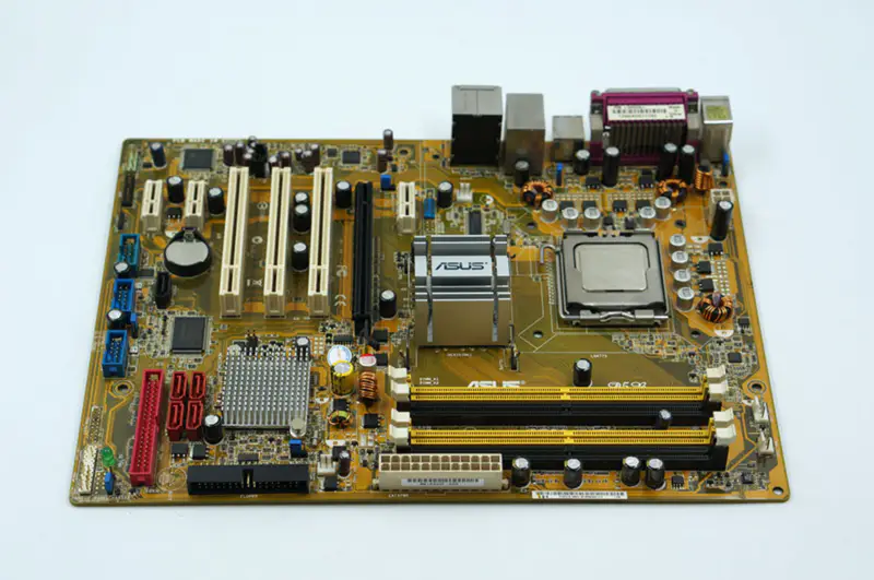 Základní deska Asus P5B P965 LGA 775 ATX
