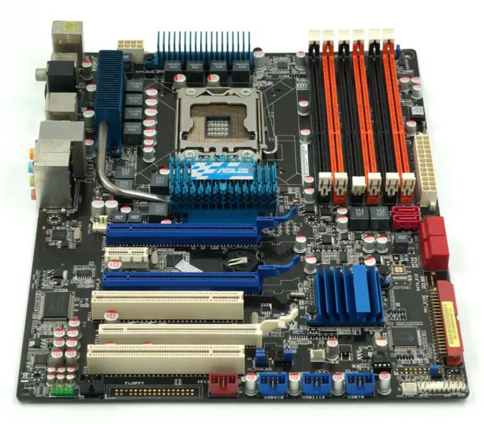 Základní deska Asus P6T SE X58 LGA1366 24G ATX