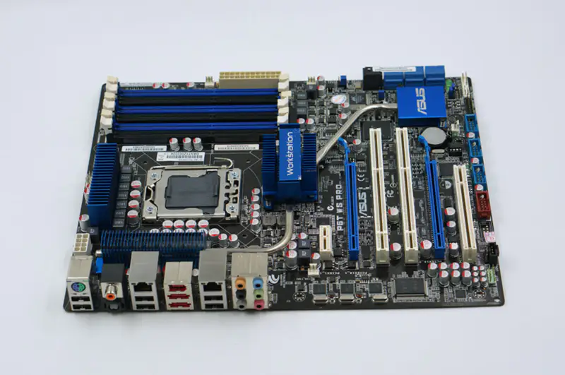 Základní deska Asus P6T WS Professional X58 LGA 1366 ATX