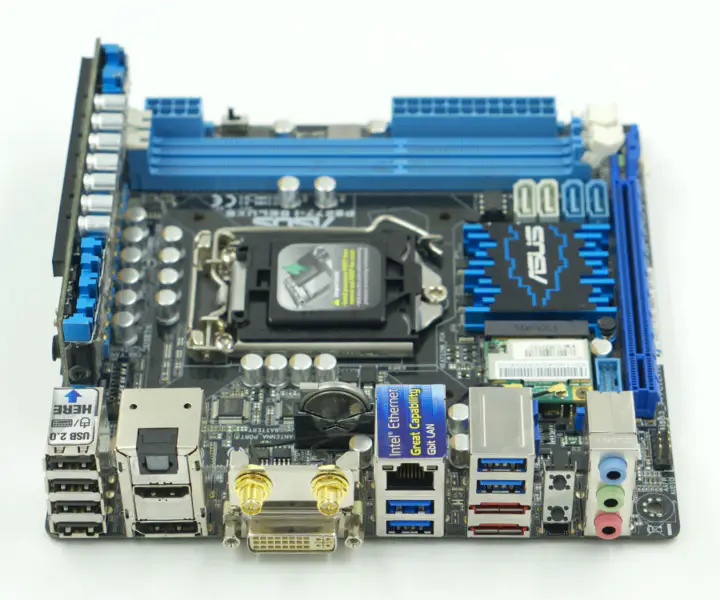 Základní deska Asus P8Z77-I DELUXE Z77 LGA1155 USB3 HDMI Mini-ITX