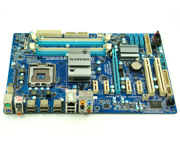 Základní deska Gigabyte GA-EP43T-UD3L
