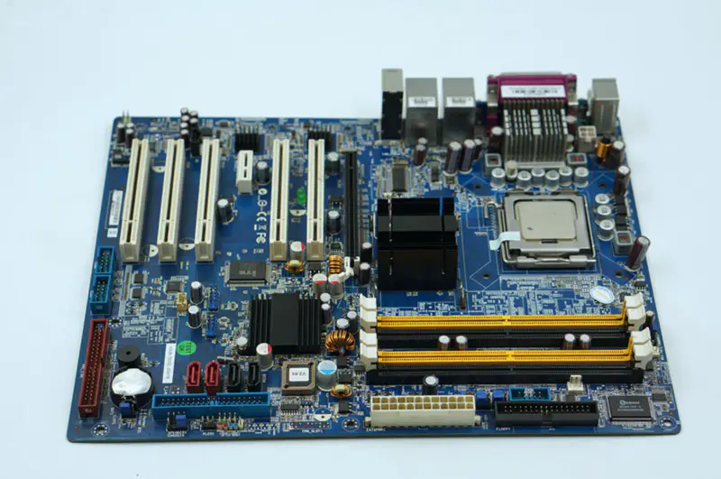 Advantech AIMB-763G2 AIMB-763G2-00A1E LGA775 945 průmyslová základní deska