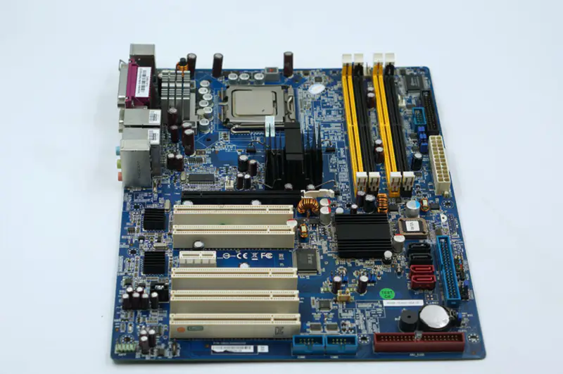 Advantech AIMB-763G2 AIMB-763G2-00A1E LGA775 945 průmyslová základní deska