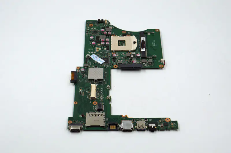 Základní deska Asus X501A X301A X401A REV2.0 Maib s procesorem i3 HM76