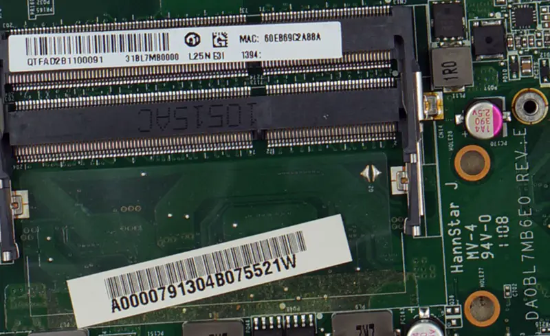 Základní deska Toshiba A000079130 L655D DA0BL7MB6E0 s1